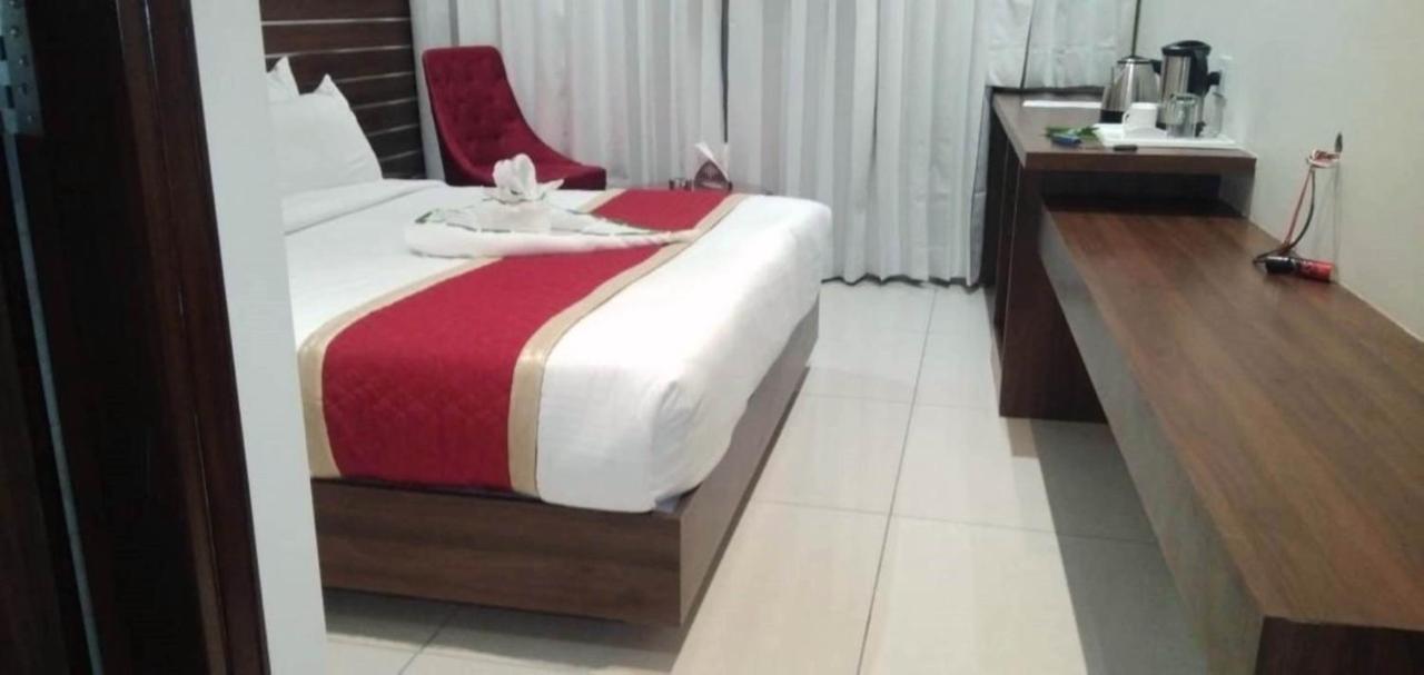 Rajlaxmi Hotel - Free Airport Pickup And Drop Jaipur Exterior foto